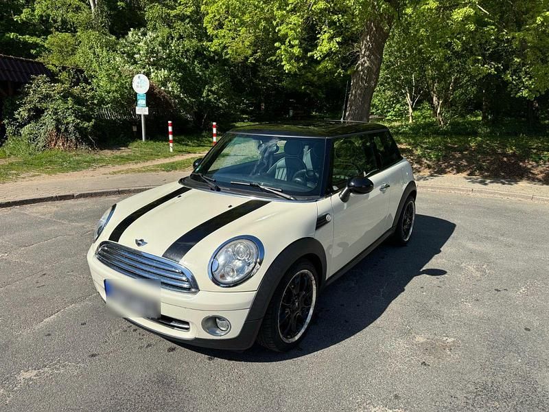 Weiß Gebraucht 2008 Mini Cooper Coupé Coupé | 5.900 € (Guter Preis) - Bild 1/4
