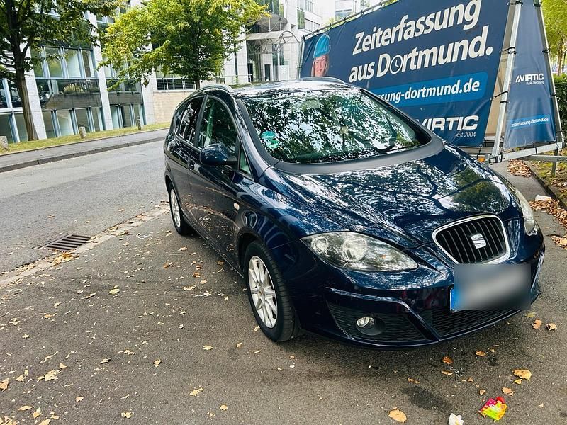 Blau Gebraucht 2010 Seat Altea XL Van / Kleinbus | 4.000 € (Guter Preis) - Bild 1/4