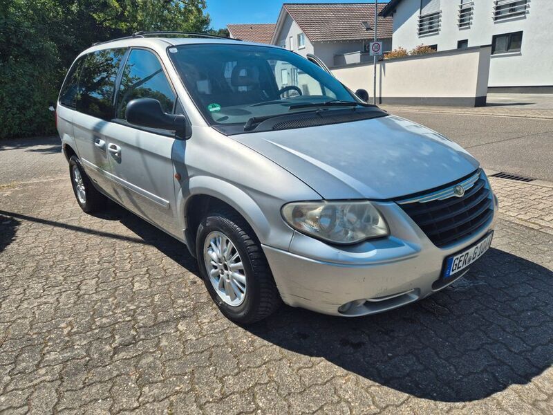 Grau Gebraucht 2007 Chrysler Voyager Clasic Van / Kleinbus | 1.600 € - Bild 1/4
