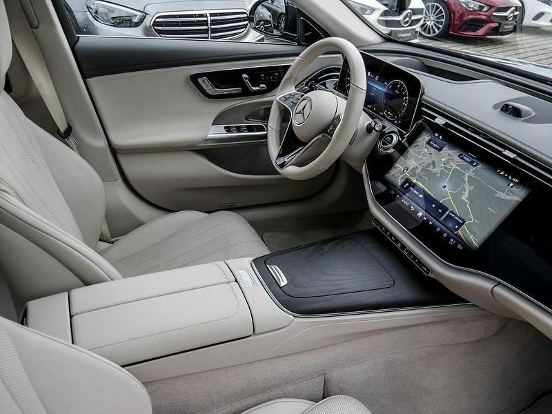 Gebraucht Mercedes E300 Exclusive 313 PS (230 kW) 2025 Grau Limousine