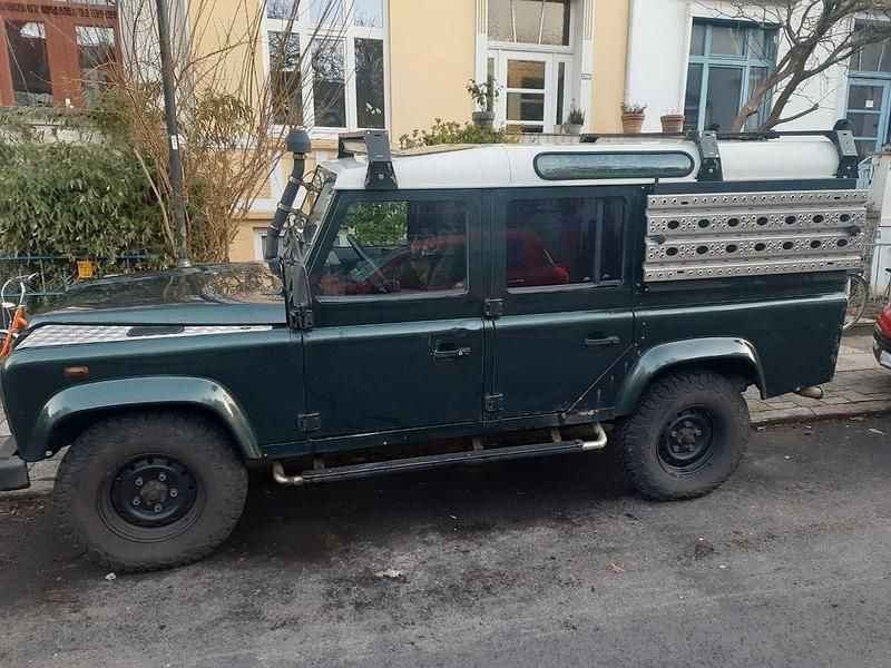Gebraucht Land Rover Defender 122 PS (89 kW) 2002 Grün Kombi
