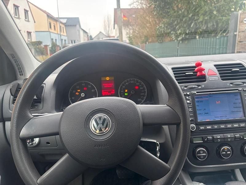 Gebraucht VW Golf V 115 PS (84 kW) 2004 Blau Kleinwagen