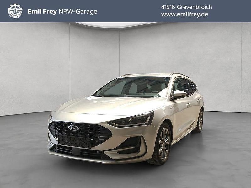 Silber Gebraucht 2023 Ford Focus ST-Line X Limousine | 20.875 € (Guter Preis) - Bild 1/3