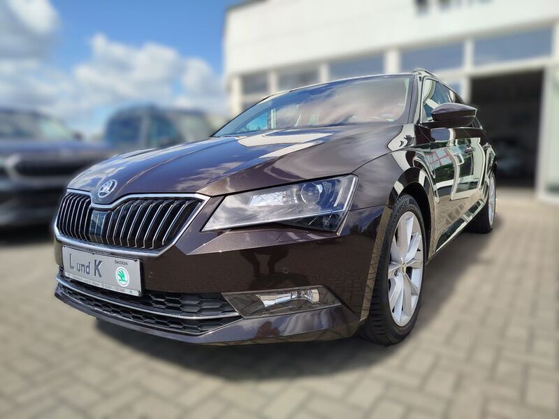 Gebraucht Skoda Superb Ambition 150 PS (110 kW) 2015 Braun Kombi
