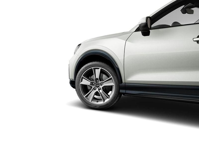 Gebraucht Audi Q2 Advanced 150 PS (110 kW) 2025 Tausilber metallic SUV