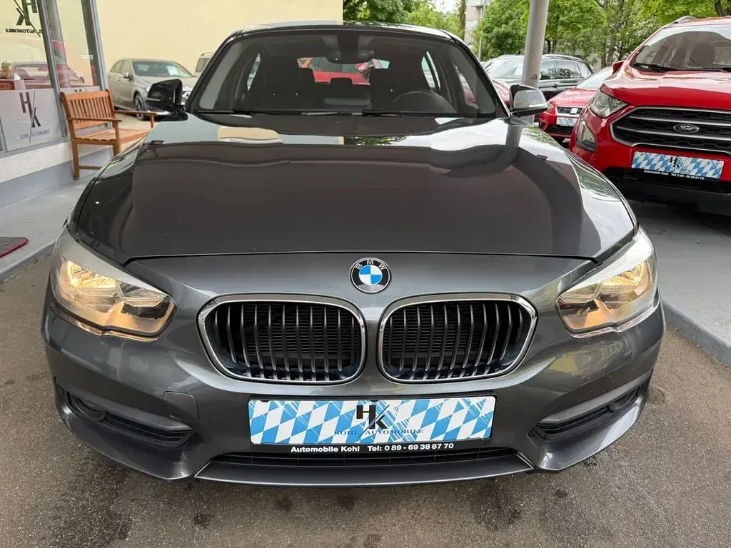 Gebraucht BMW 116 Advantage 116 PS (85 kW) 2016 Grau Kleinwagen
