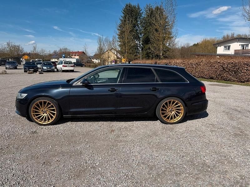 Gebraucht Audi A6 204 PS (150 kW) 2014 Blau Kombi
