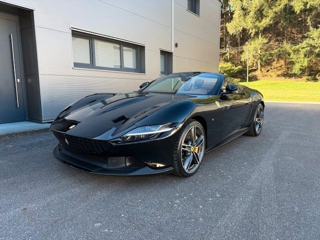 Schwarz Neu 2025 Ferrari Roma Coupé | 299.900 € - Bild 1/4