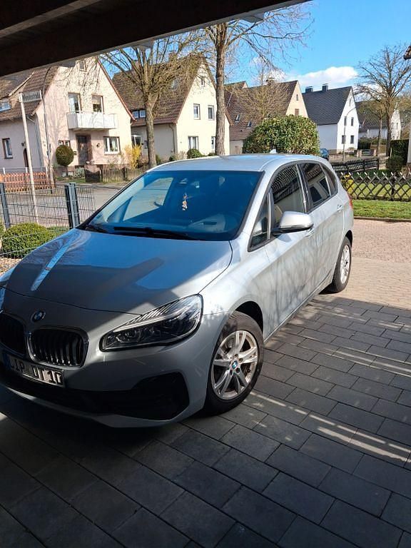 Gebraucht BMW 220 Active Tourer 192 PS (141 kW) 2020 Silber Van / Kleinbus