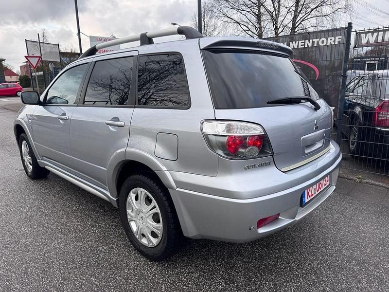 Gebraucht Mitsubishi Outlander Intense 160 PS (117 kW) 2006 Silber SUV
