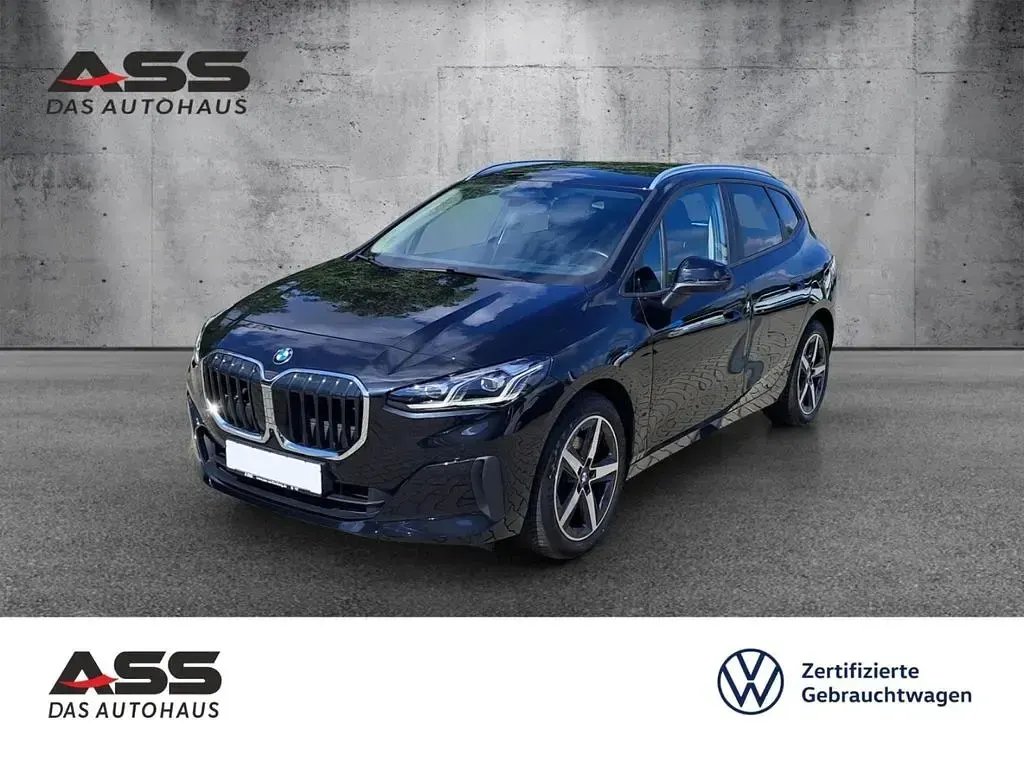 Gebraucht BMW 218 Active Tourer Luxury Line 136 PS (100 kW) 2022 Van / Kleinbus
