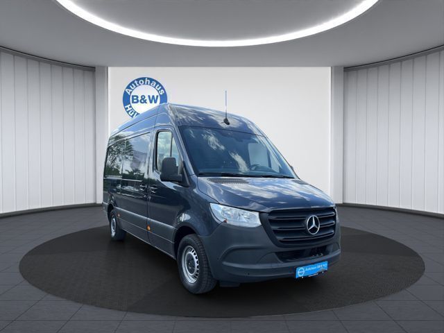 Grau Gebraucht 2020 Mercedes Sprinter Van | 31.999 € (Superpreis) - Bild 1/4