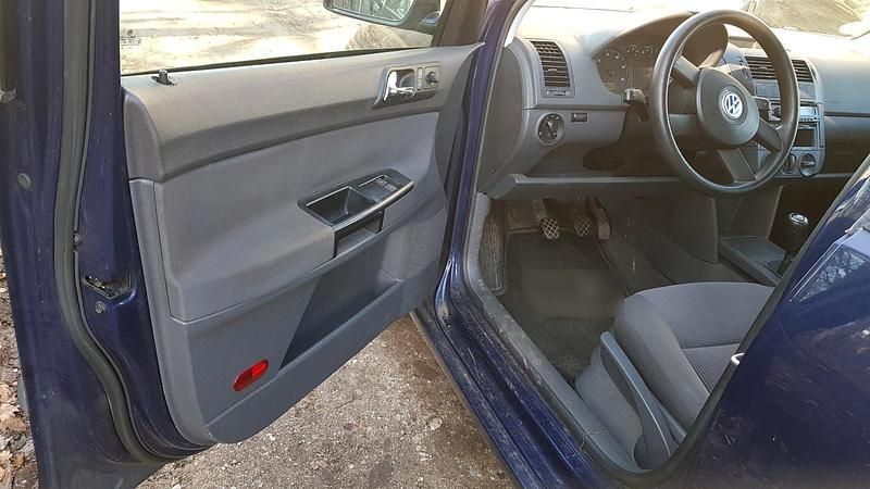 Gebraucht VW Polo 64 PS (47 kW) 2003 Blau Kleinwagen