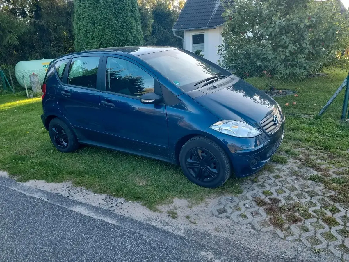Gebraucht Mercedes A180 109 PS (80 kW) 2009 Blau Kleinwagen