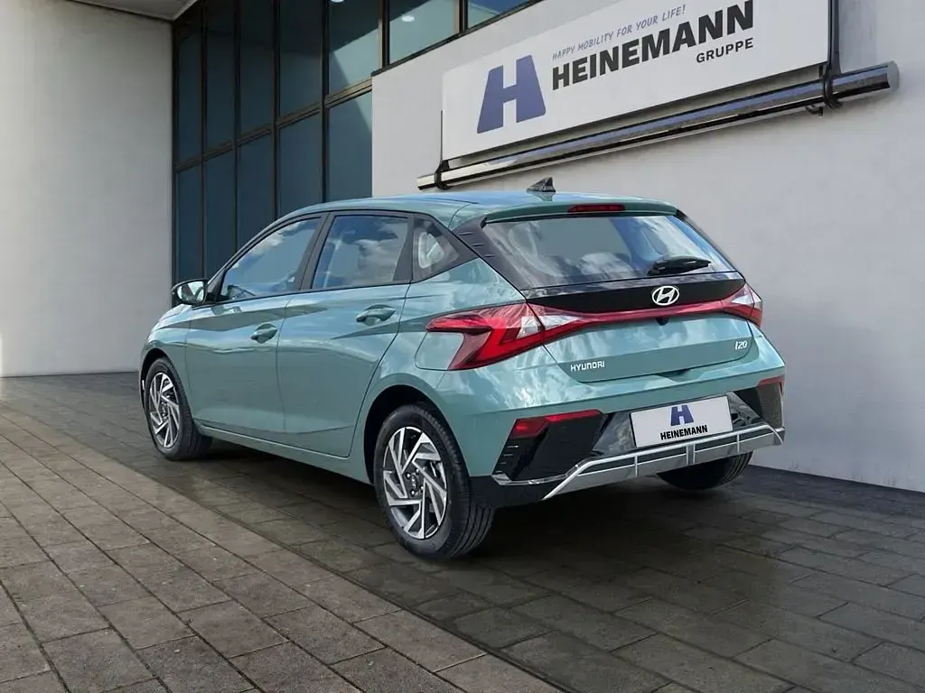 Neu Hyundai i20 Trend 101 PS (74 kW) 2026 Grün Kleinwagen