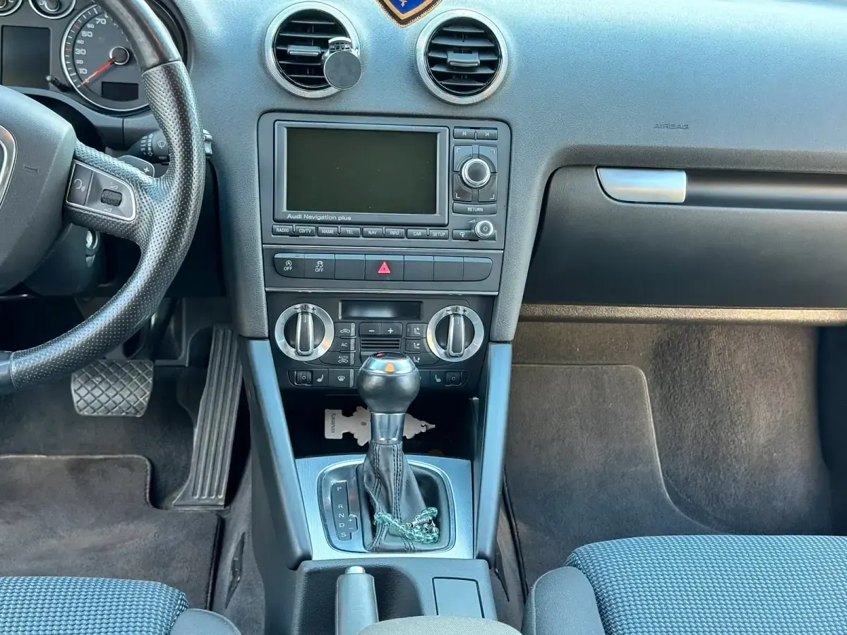Gebraucht Audi A3 140 PS (102 kW) 2012 Schwarz Kleinwagen