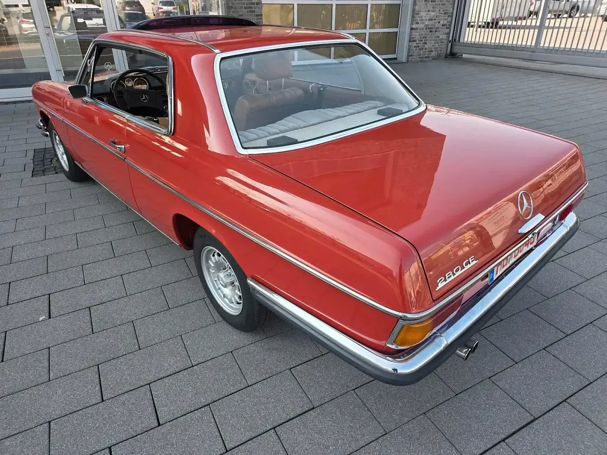 Gebraucht Mercedes W114 1973 Rot Coupé