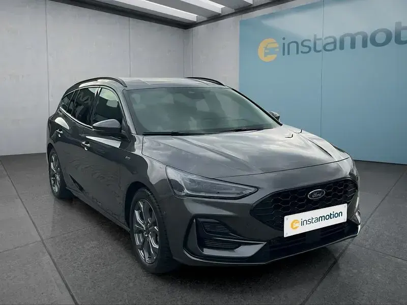 Gebraucht Ford Focus ST-Line X 155 PS (114 kW) 2025 Grau Kombi