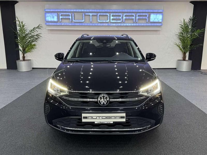 Deep black perleffekt Gebraucht 2023 VW Taigo Life SUV | 16.490 € (Fairer Preis) - Bild 1/4