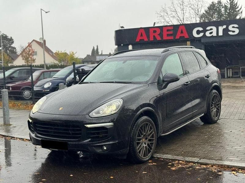 Tiefschwarzmetallic Gebraucht 2017 Porsche Cayenne Platinum Edition SUV | 39.900 € (Teuer) - Bild 1/4
