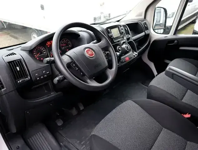 Gebraucht Fiat Ducato 140 PS (102 kW) 2021 Weiss Van