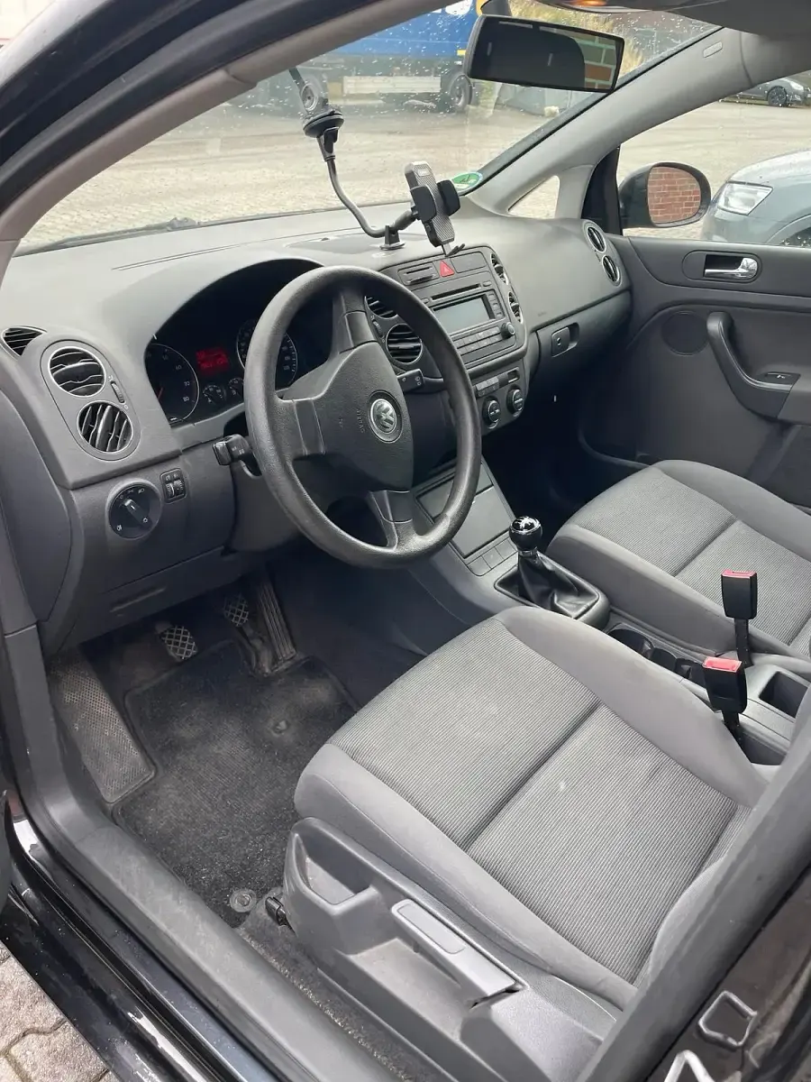 Gebraucht VW Golf Plus Cross 75 PS (55 kW) 2005 Schwarz Van / Kleinbus