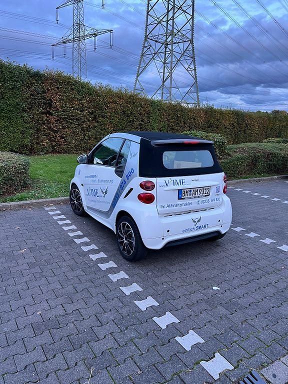 Gebraucht Smart ForTwo Cabrio Pure 71 PS (52 kW) 2013 Weiß Cabrio