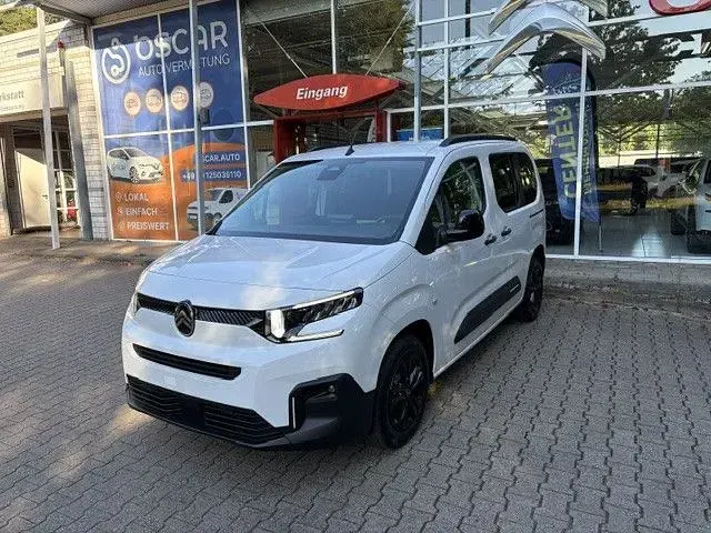 Neu Citroën Berlingo 102 PS (75 kW) 2026 Lackierung weiss icy/typ ausse Van / Kleinbus