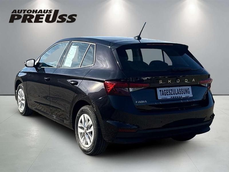Neu Skoda Fabia Selection 95 PS (69 kW) 2025 Schwarz Kleinwagen
