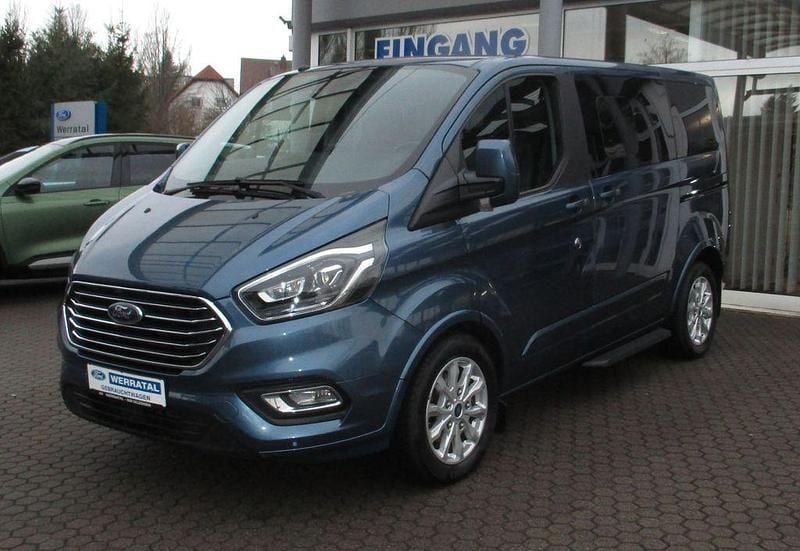 Blau Gebraucht 2019 Ford Tourneo Titanium X Van / Kleinbus | 25.450 € (Guter Preis) - Bild 1/4