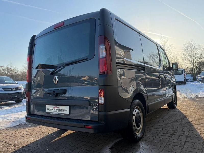 Gebraucht Renault Trafic Komfort 120 PS (88 kW) 2021 Van / Kleinbus