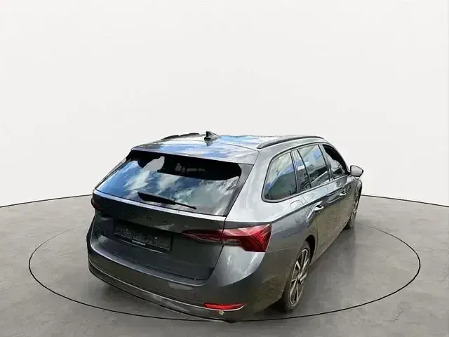 Gebraucht Skoda Octavia SportLine 150 PS (110 kW) 2023 Grau Kombi