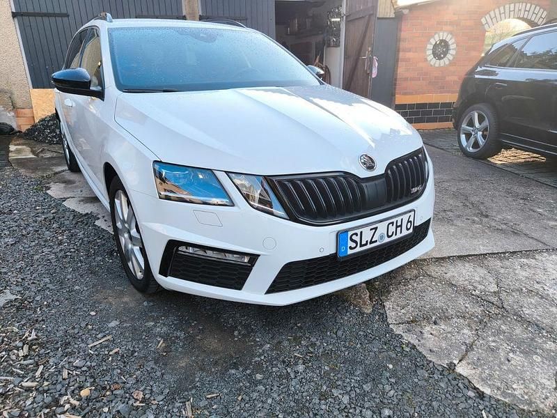 Gebraucht Skoda Octavia RS 245 PS (180 kW) 2020 Weiß Kombi