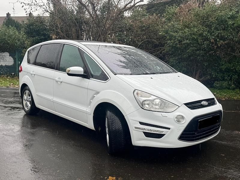 Gebraucht Ford S-MAX Titanium 175 PS (128 kW) 2010 Weiß Van / Kleinbus
