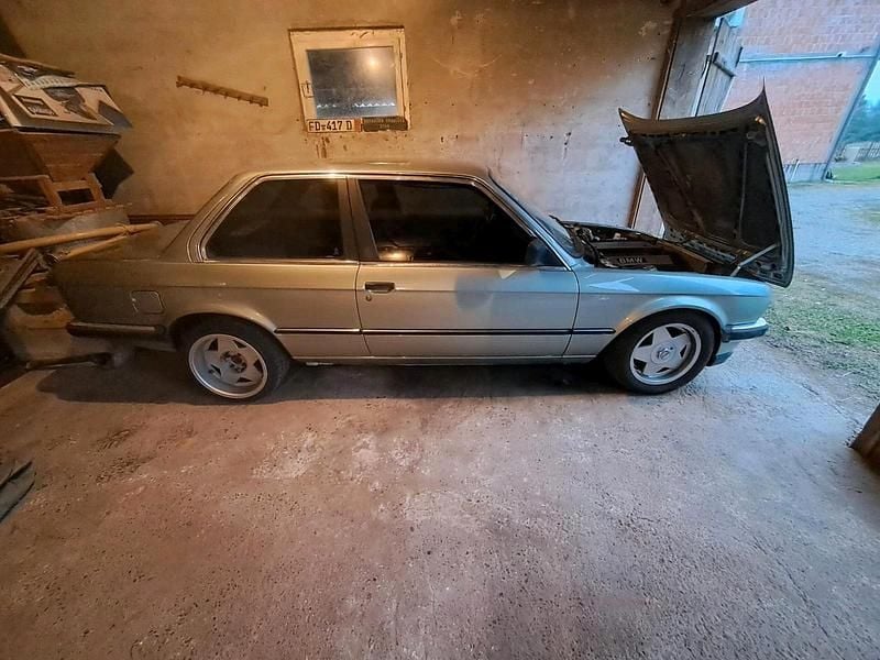 Gebraucht BMW 325 192 PS (141 kW) 1984 Coupé