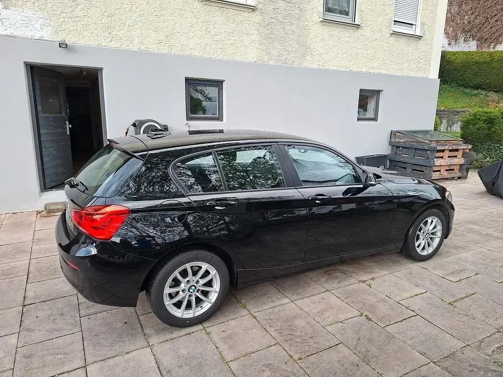 Gebraucht BMW 118 Advantage 136 PS (100 kW) 2016 Schwarz Kleinwagen