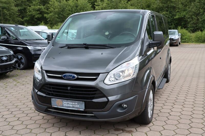 Grau Gebraucht 2018 Ford Tourneo Custom Titanium Van / Kleinbus | 25.990 € (Superpreis) - Bild 1/4