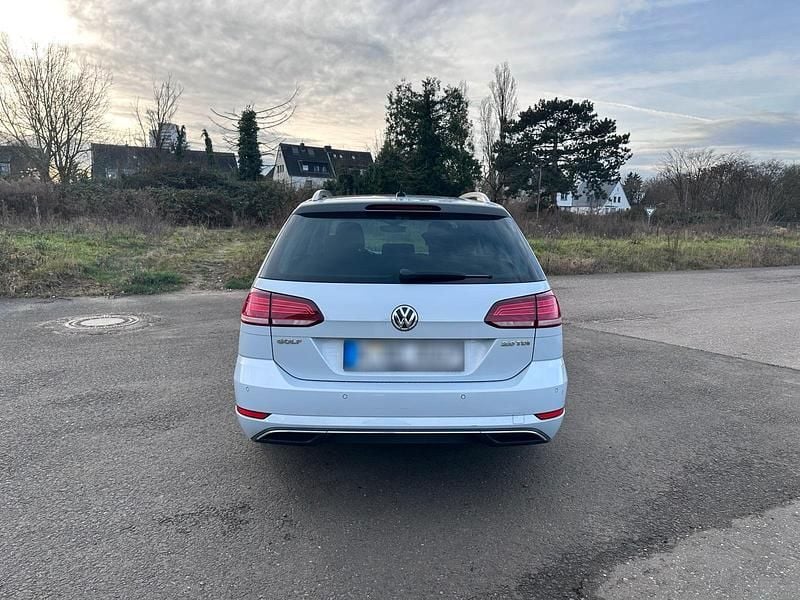 Second-hand VW Golf VII Sound 150 CP (110 kW) 2017 Alb Break