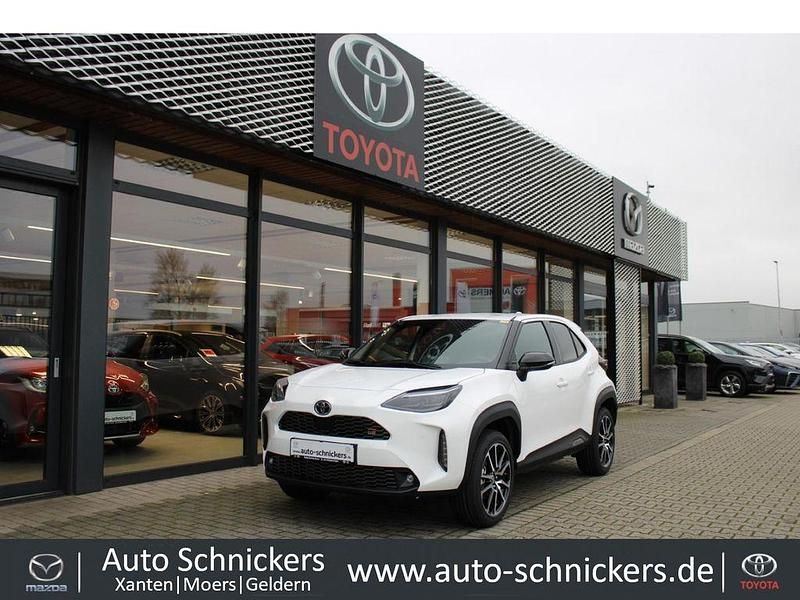 Weiss Gebraucht 2022 Toyota Yaris Cross Advance SUV | 26.990 € (Etwas zu teuer) - Bild 1/4