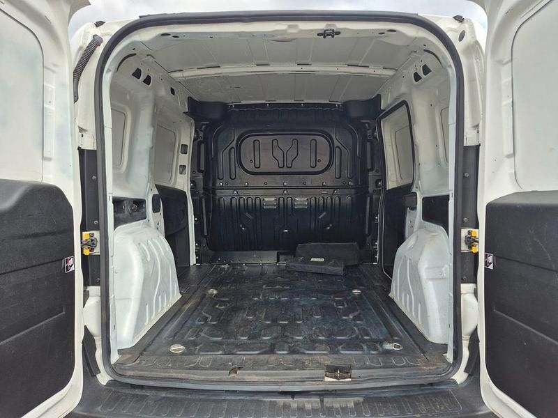 Gebraucht Fiat Doblò 101 PS (74 kW) 2022 Weiß Van / Kleinbus