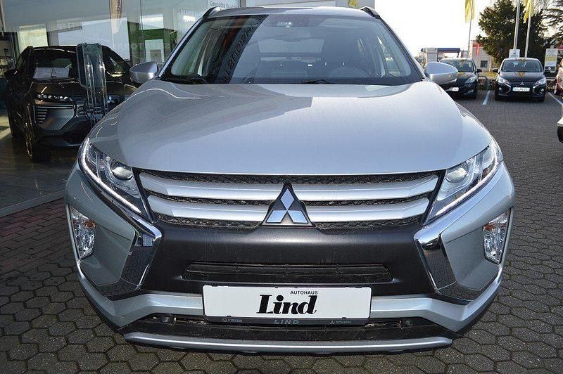 Gebraucht Mitsubishi Eclipse Cross Diamant Edition 163 PS (119 kW) 2020 Sterlingsilbermetallic SUV