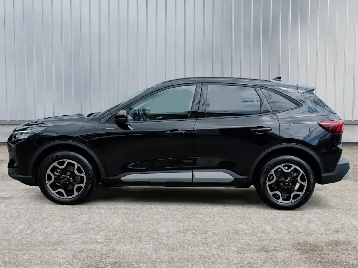 Gebraucht Ford Kuga Active X 243 PS (178 kW) 2025 Schwarz SUV