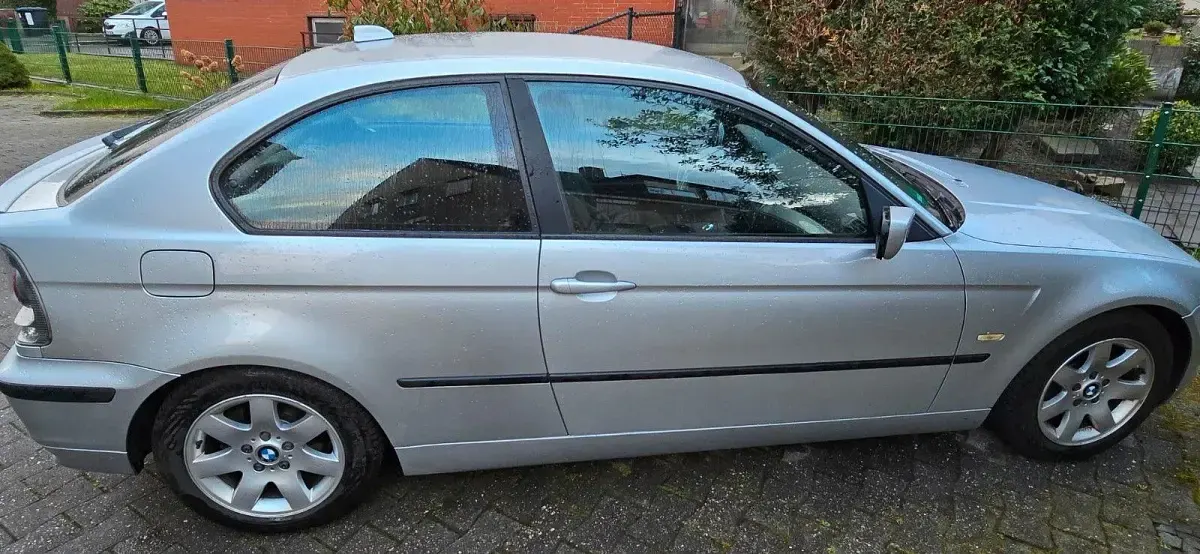 Gebraucht BMW 318 143 PS (105 kW) 2002 Grau Coupé