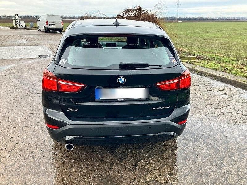 Gebraucht BMW X1 Advantage 220 PS (161 kW) 2021 Schwarz SUV