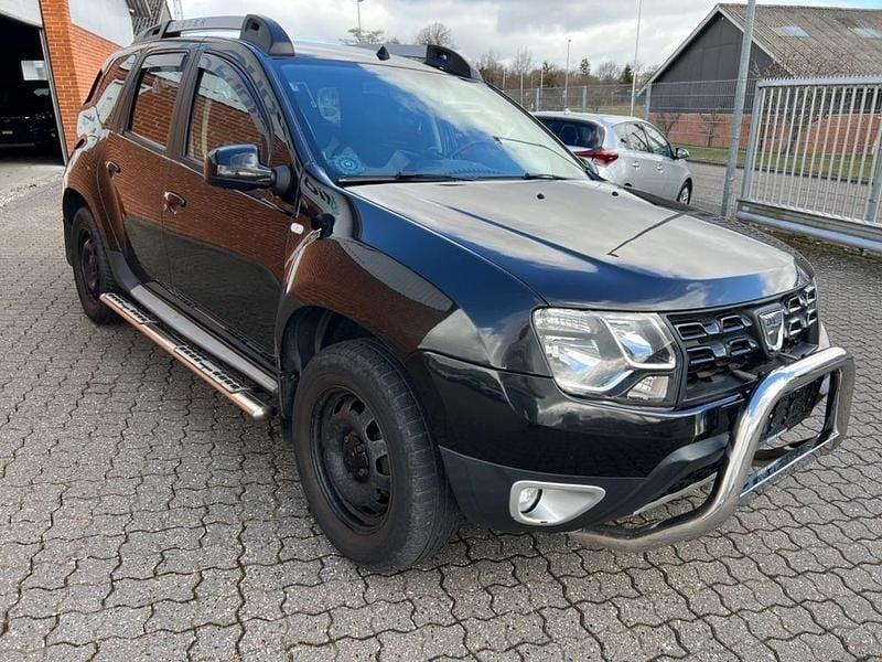 Gebraucht Dacia Duster Black Shadow 109 PS (80 kW) 2017 Schwarz SUV