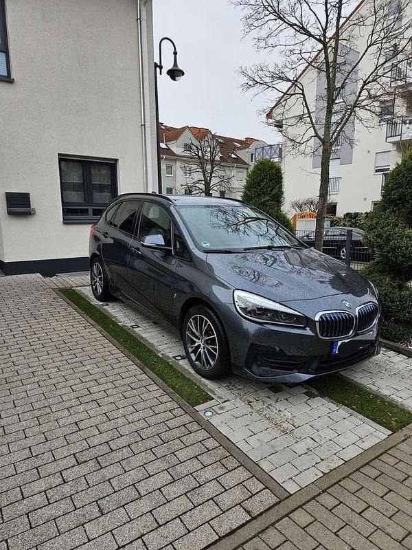 Gebraucht BMW 225 Advantage 224 PS (164 kW) 2018 Grau Kombi