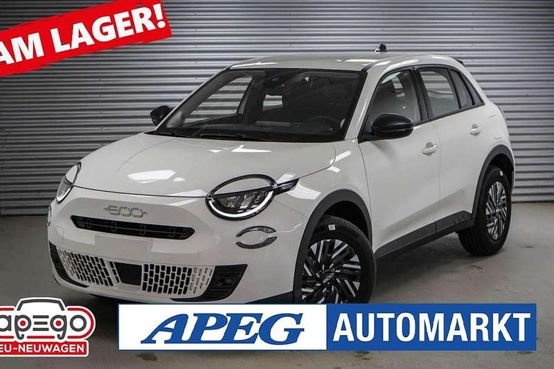 Gelato weiß Neu 2025 Fiat 600 Limousine | 22.490 € (Superpreis) - Bild 1/4