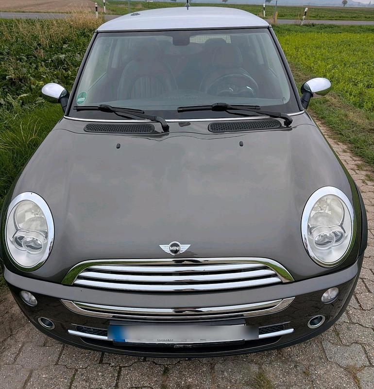 Grau Gebraucht 2005 Mini Cooper Kleinwagen | 5.250 € (Fairer Preis) - Bild 1/4