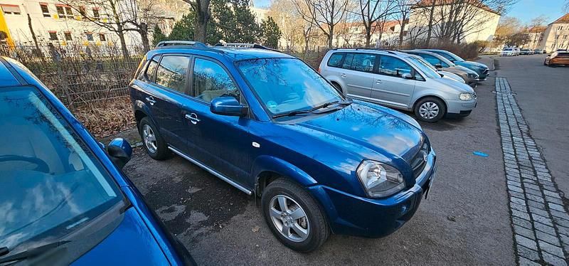 Gebraucht Hyundai Tucson 140 PS (102 kW) 2004 Blau SUV
