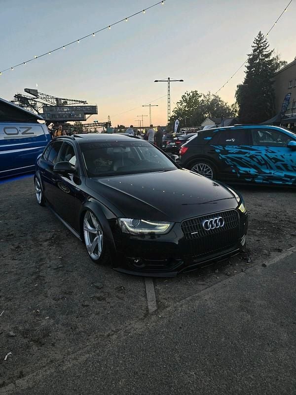 Schwarz Gebraucht 2014 Audi RS4 Performance Kombi | 19.500 € (Fairer Preis) - Bild 1/4